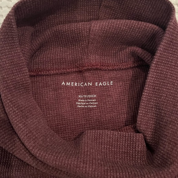 AMERICAN EAGLE - Cropped Turtleneck - Plum - XS - Picture 4 of 5
